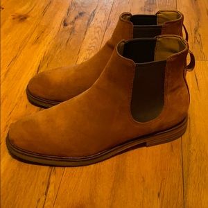 Clark’s Chelsea Boots